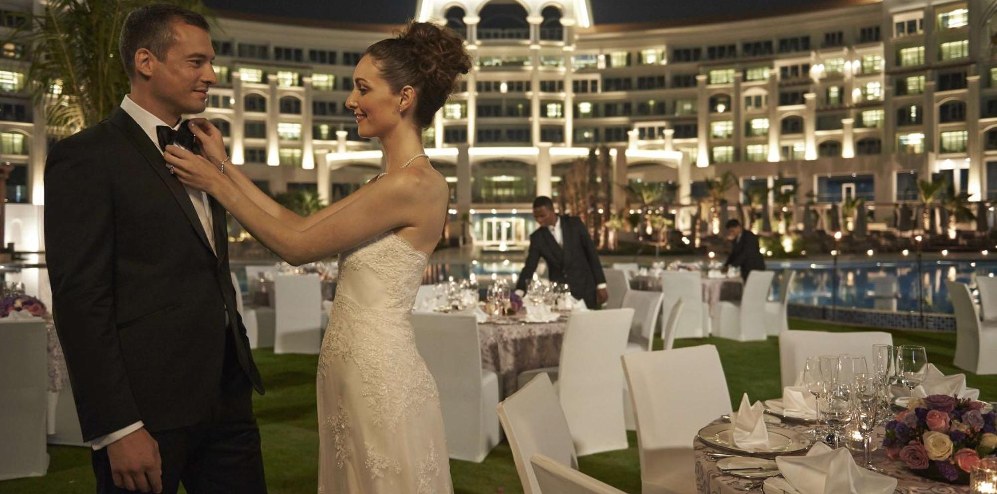 Waldorf Astoria Dubai Palm Jumeirah Exterior photo Wedding reception at the hotel
