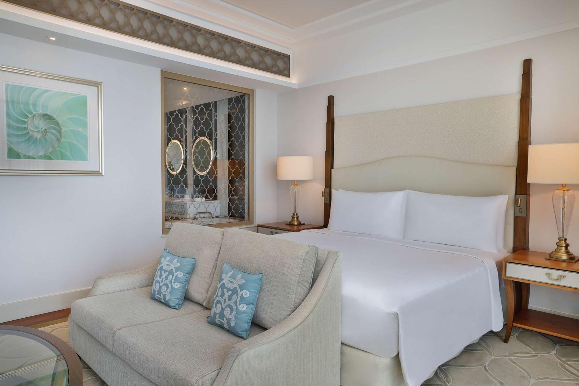 Waldorf Astoria Dubai Palm Jumeirah Exterior photo