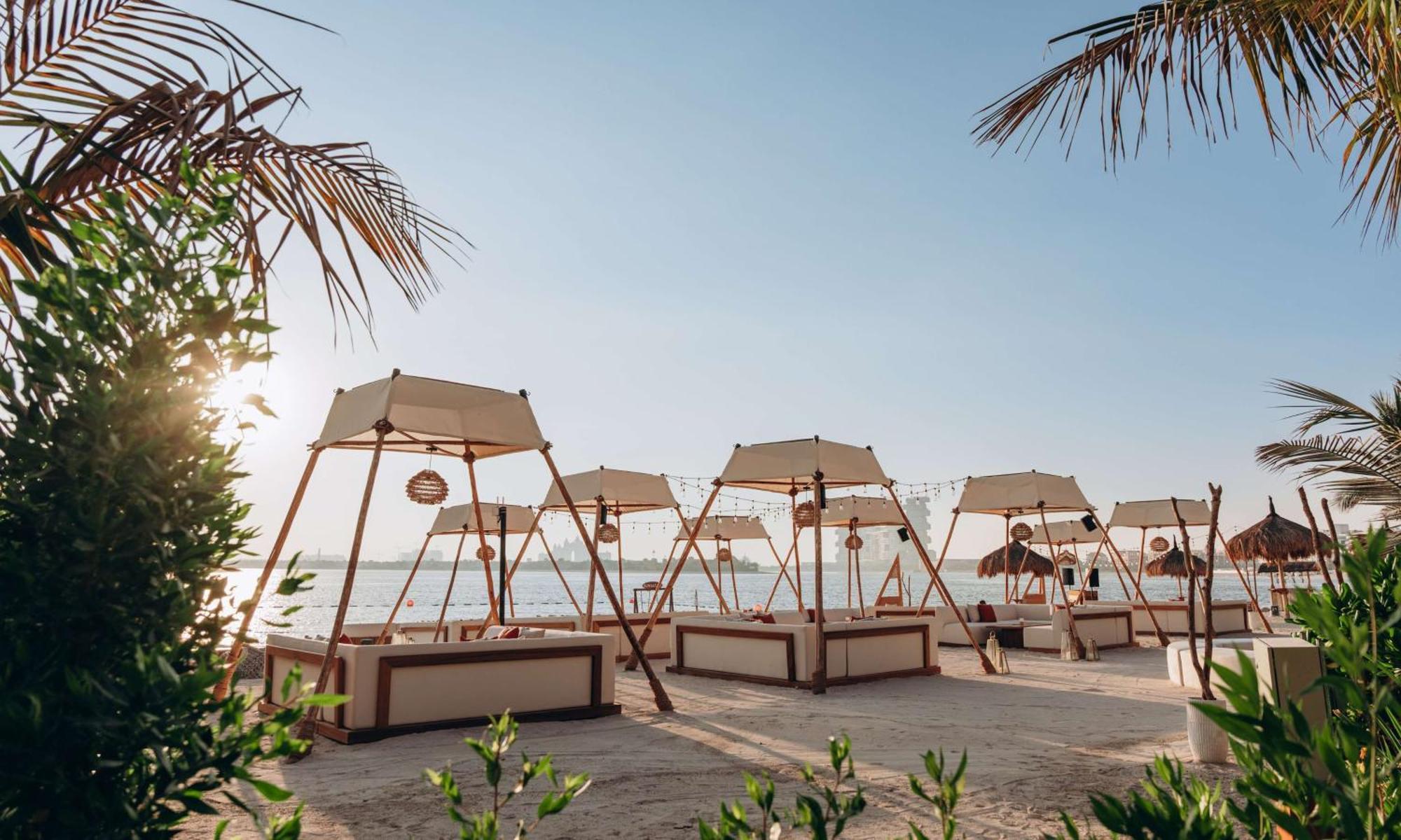 Waldorf Astoria Dubai Palm Jumeirah Exterior photo Beach at the resort